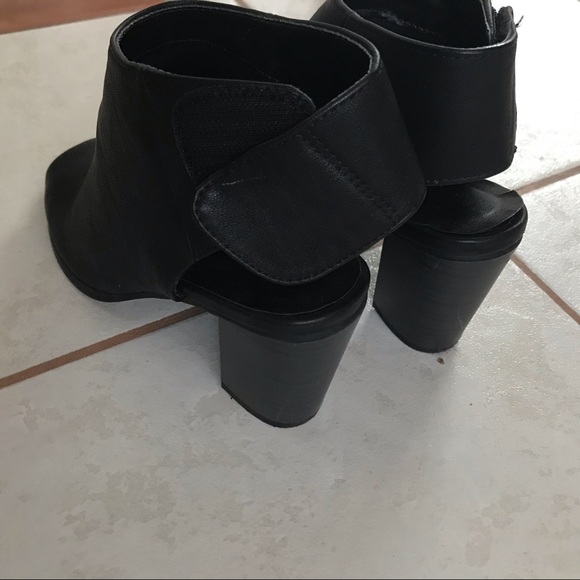 Call it spring peep toe booties (6.5) - Picture 4 of 7